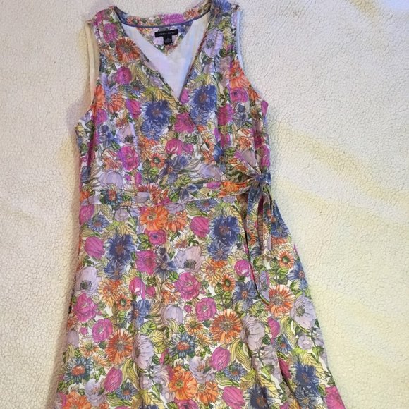 Tommy Hilfiger Dresses & Skirts - Tommy Hilfiger Wrap Sun Dress - Size M